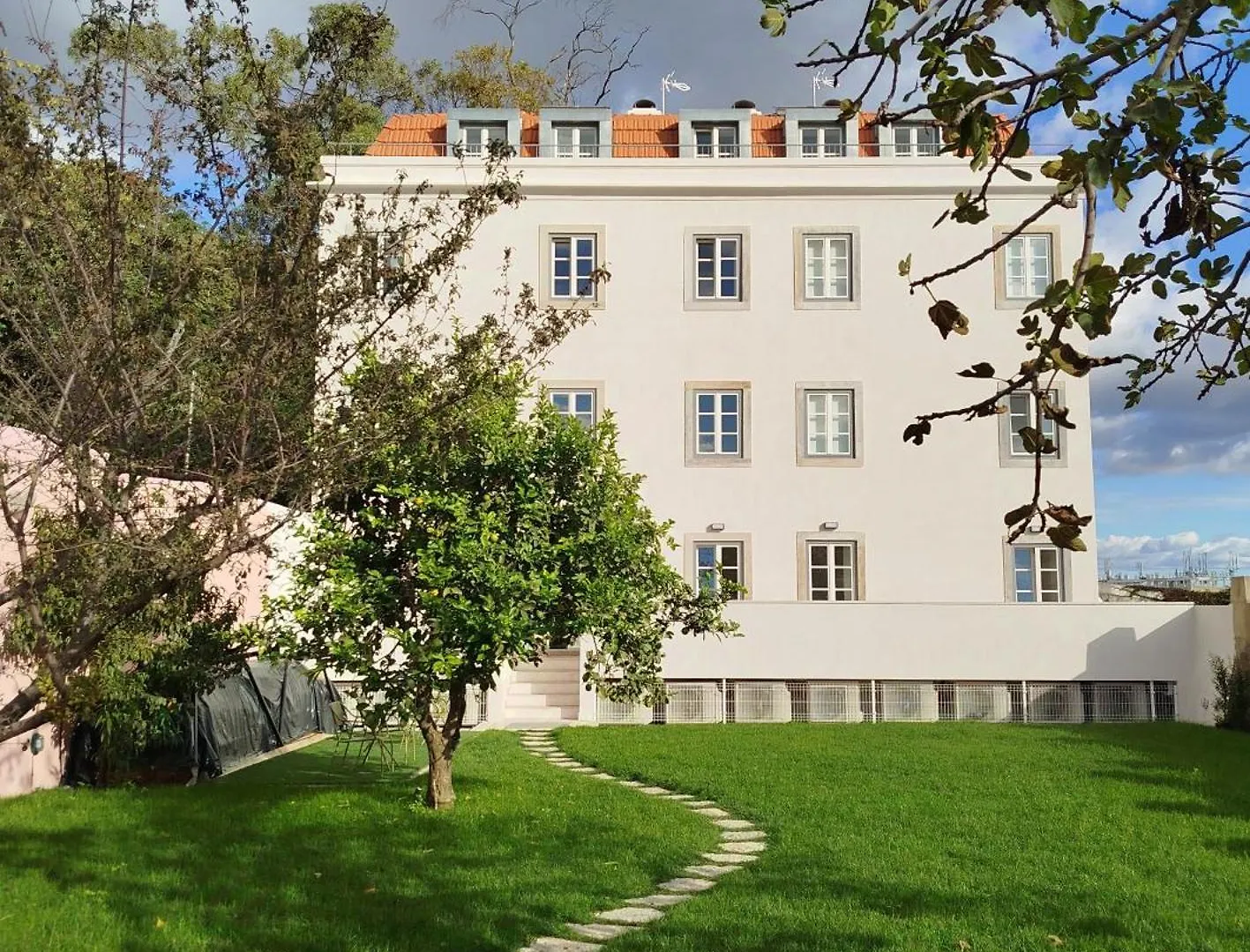 Ajuda Palace Inn Lisbon Apartments